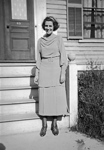 1930s Peggy