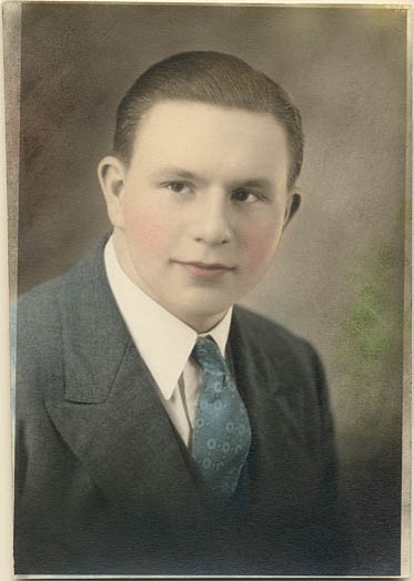 1937 Willard Hurelle - Senior portrait