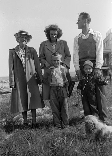1949 Parsons family with three generations