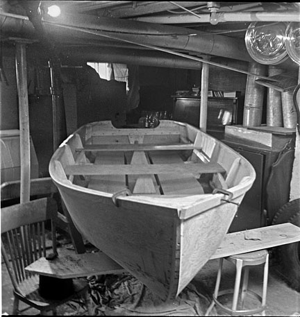 1958 nearly complete motor boat
