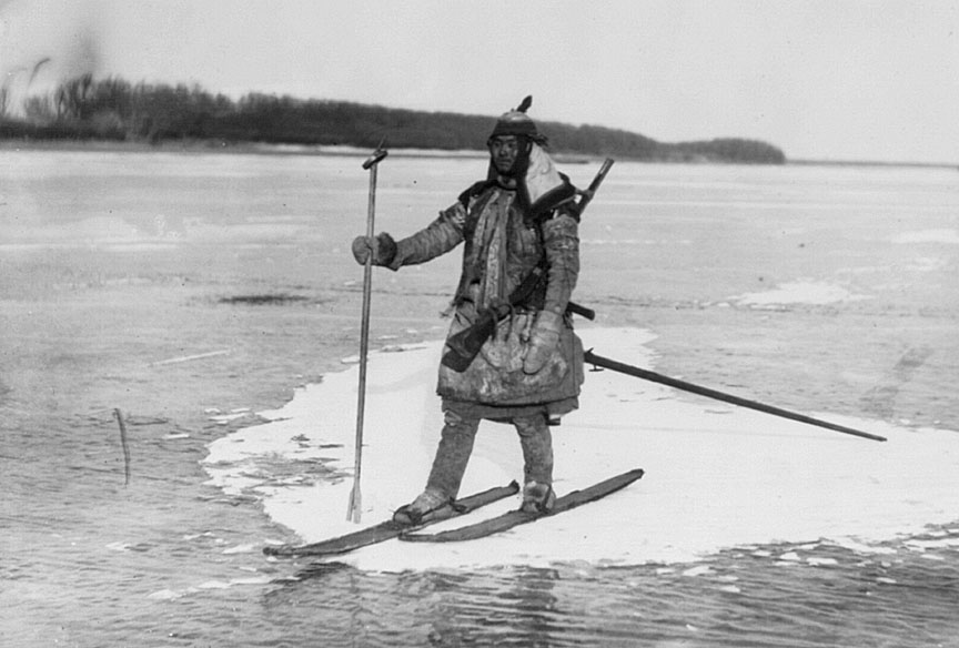 Goldi Russian skier 1895