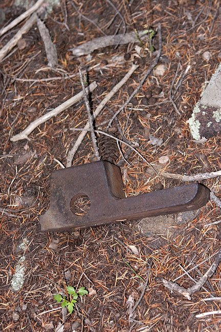 burried roller bracket