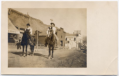 horse racing on main street 1910